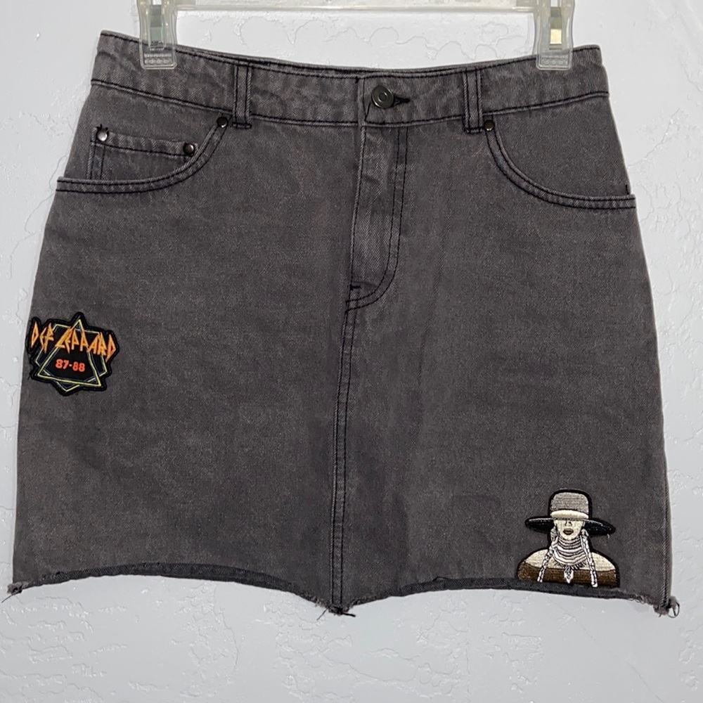 Y2K Rock by Junk Food Def Leppard Denim Mini Skirt – Gray Patched, Size 5